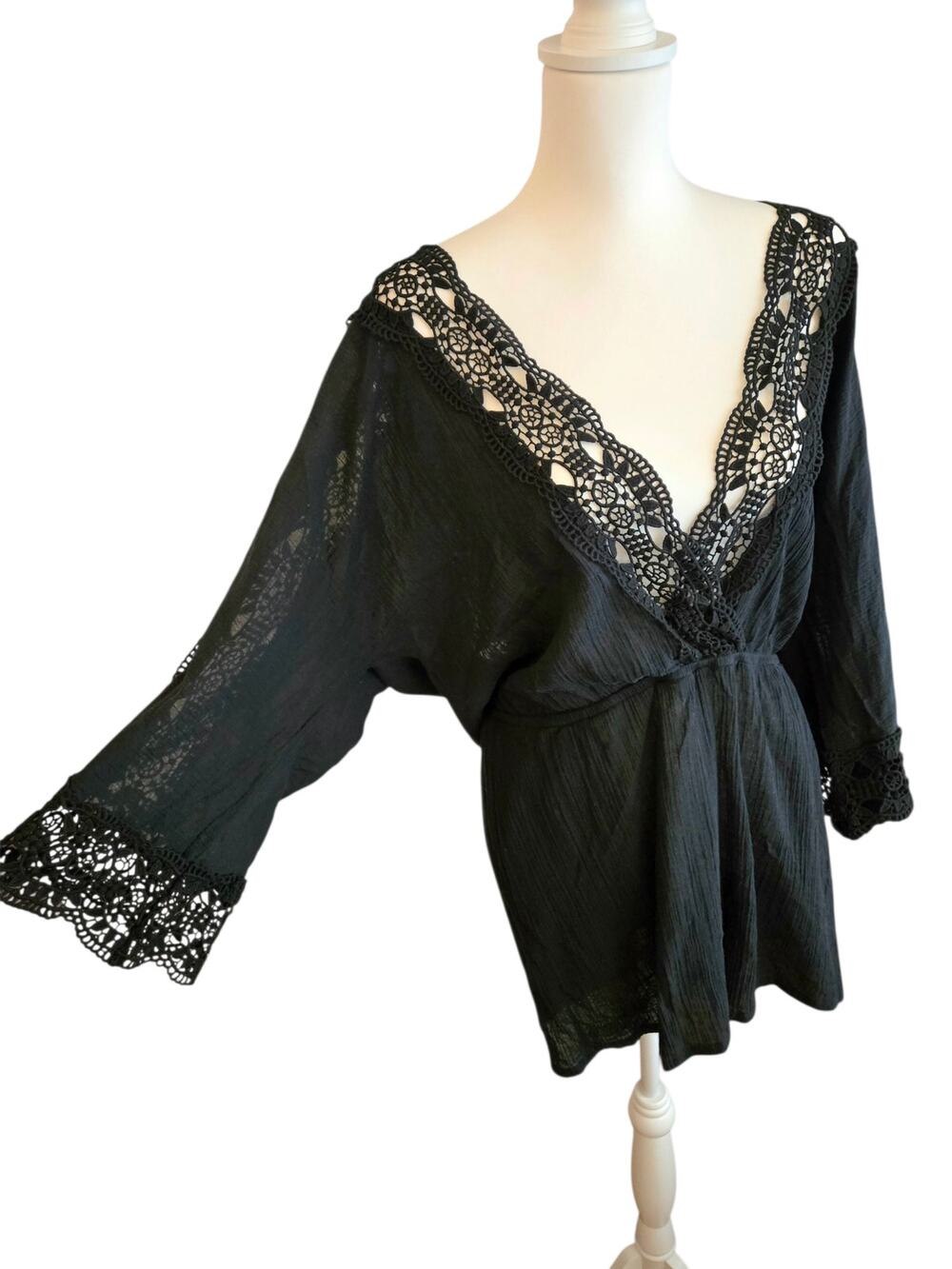 Boho Swim Coverup Romper Size L Black Lace Trim Beach Resort Vacation La Blanca